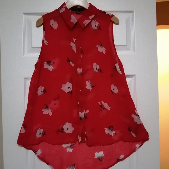 $10 Long Sleeve Less flower summer - Picture 2 of 5